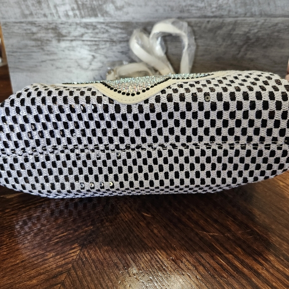 NWT Black And White Rhinestone Embellished Bling Cross Applique Tote Bag - Picture 6 of 9